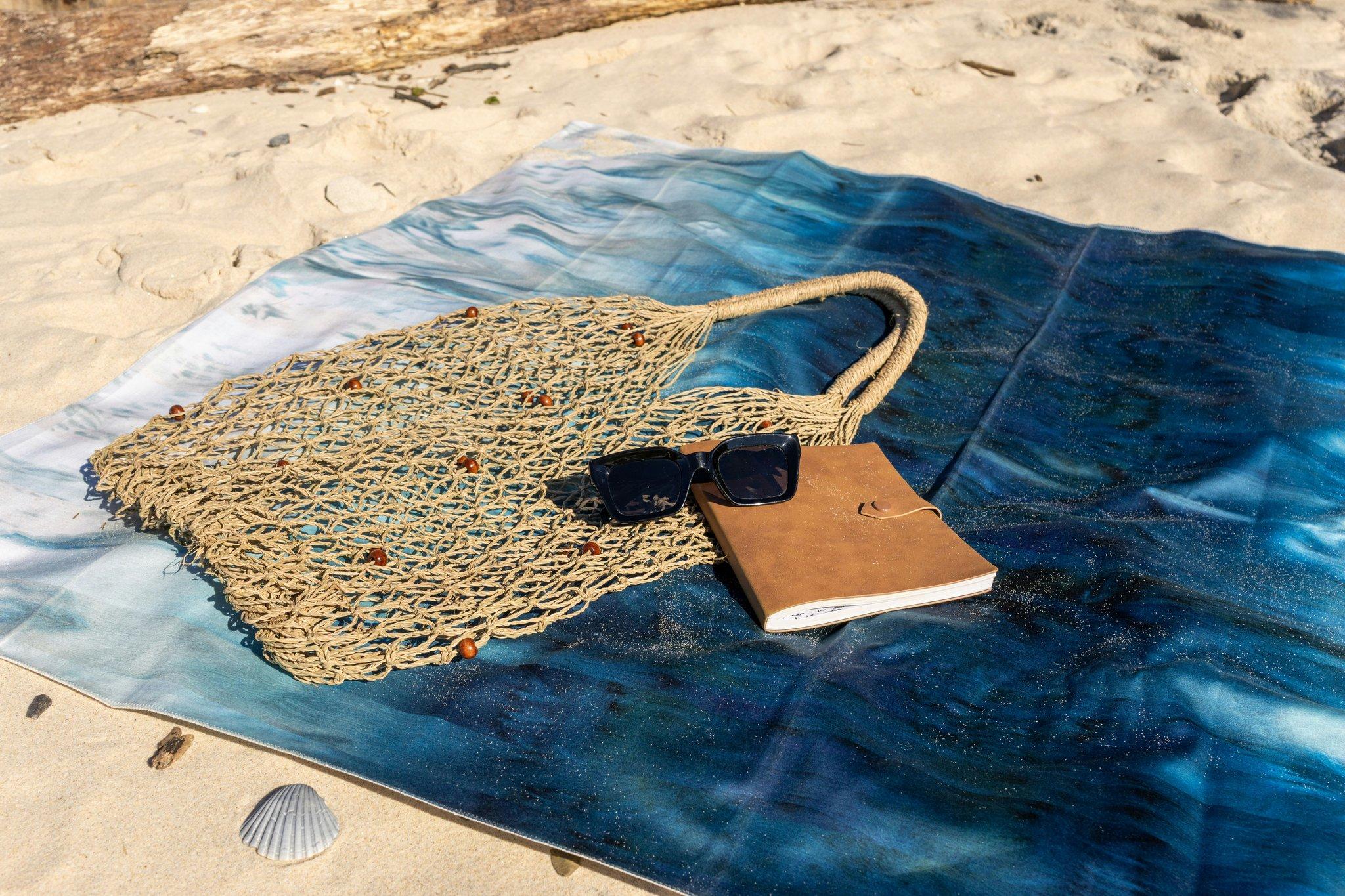 Damaged surfboard with cracks after air travel