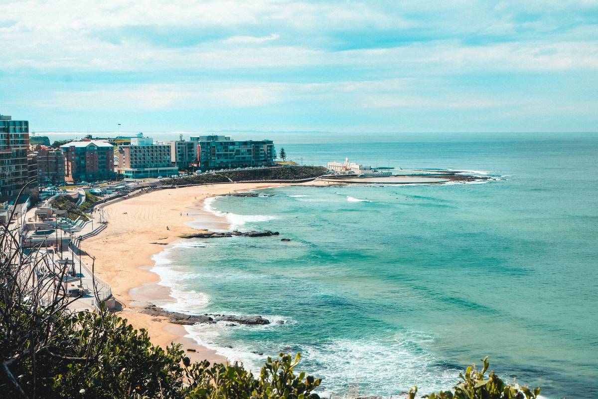 How to Choose the Best Secure Surfboard Vault: Travel Tips for Surfers
