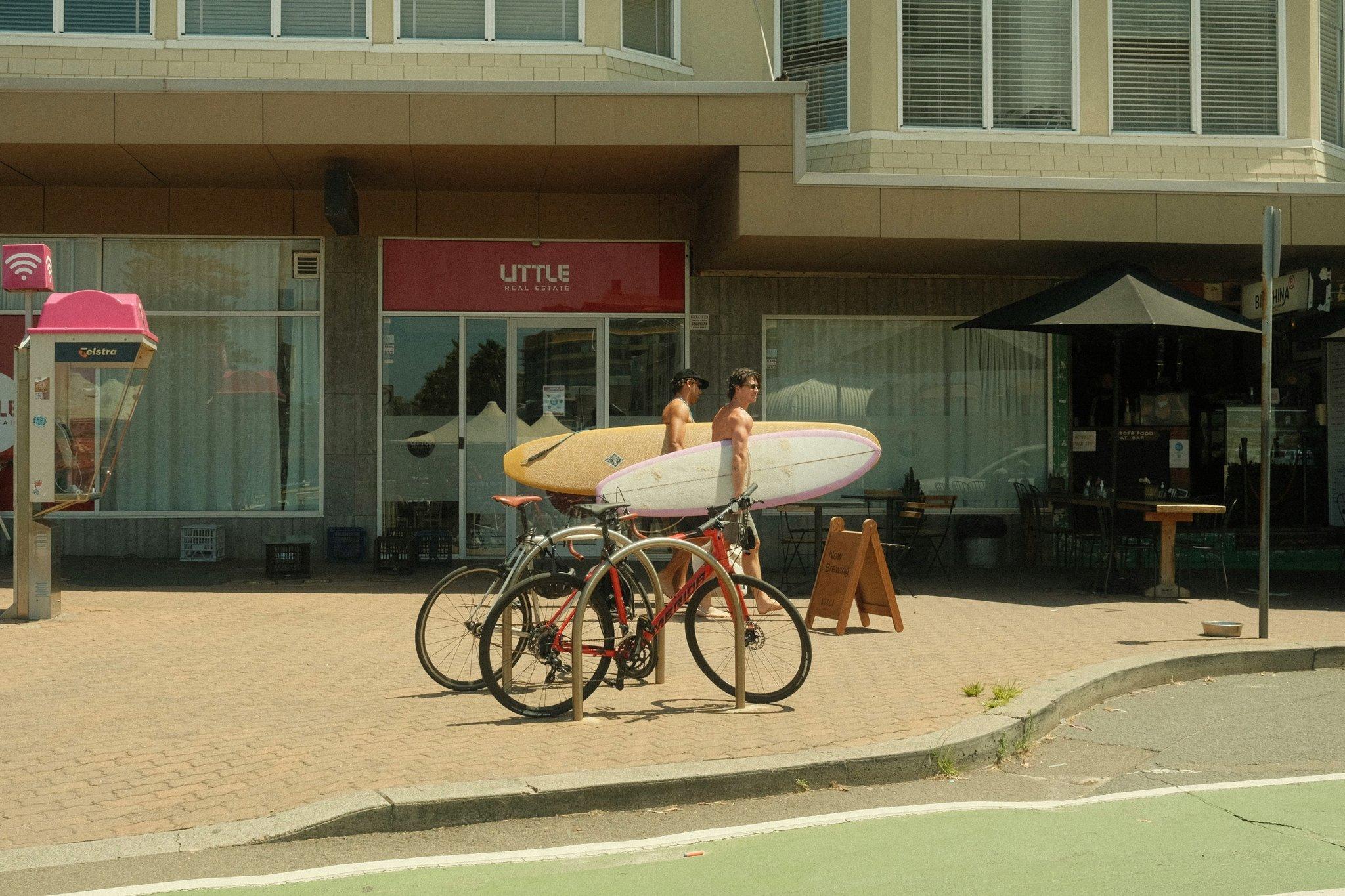 Surfboard Carrier Showdown: The Ultimate Guide to Hassle-Free Travel