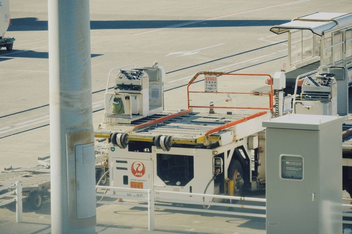 Surfboard Express: How to Ship Your Board Without Losing It (or Your Mind)